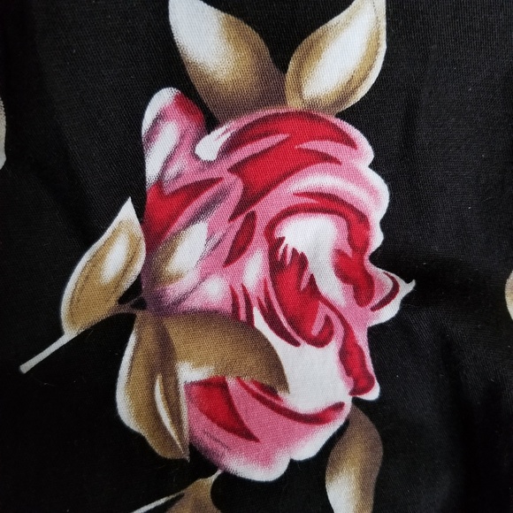 Full Pleated Rose Skirt Sz Small NWOT - Picture 3 of 3